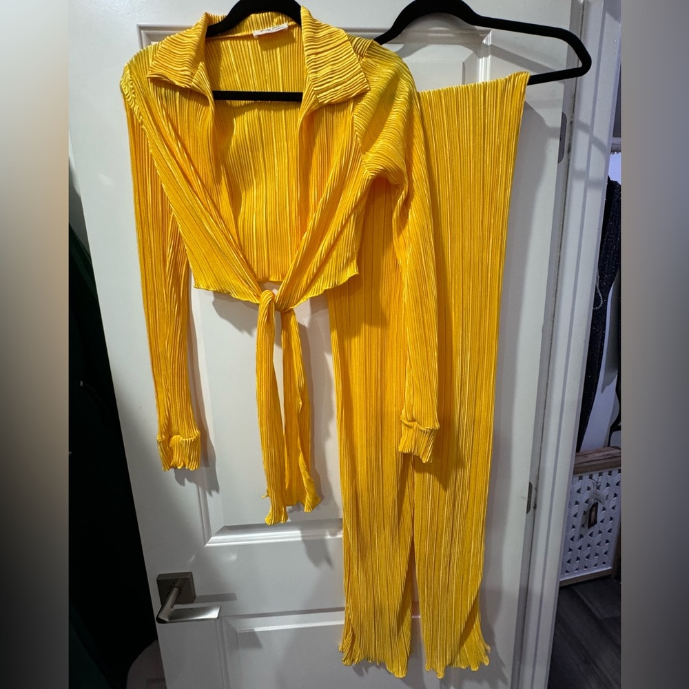 Yellow 2 piece set